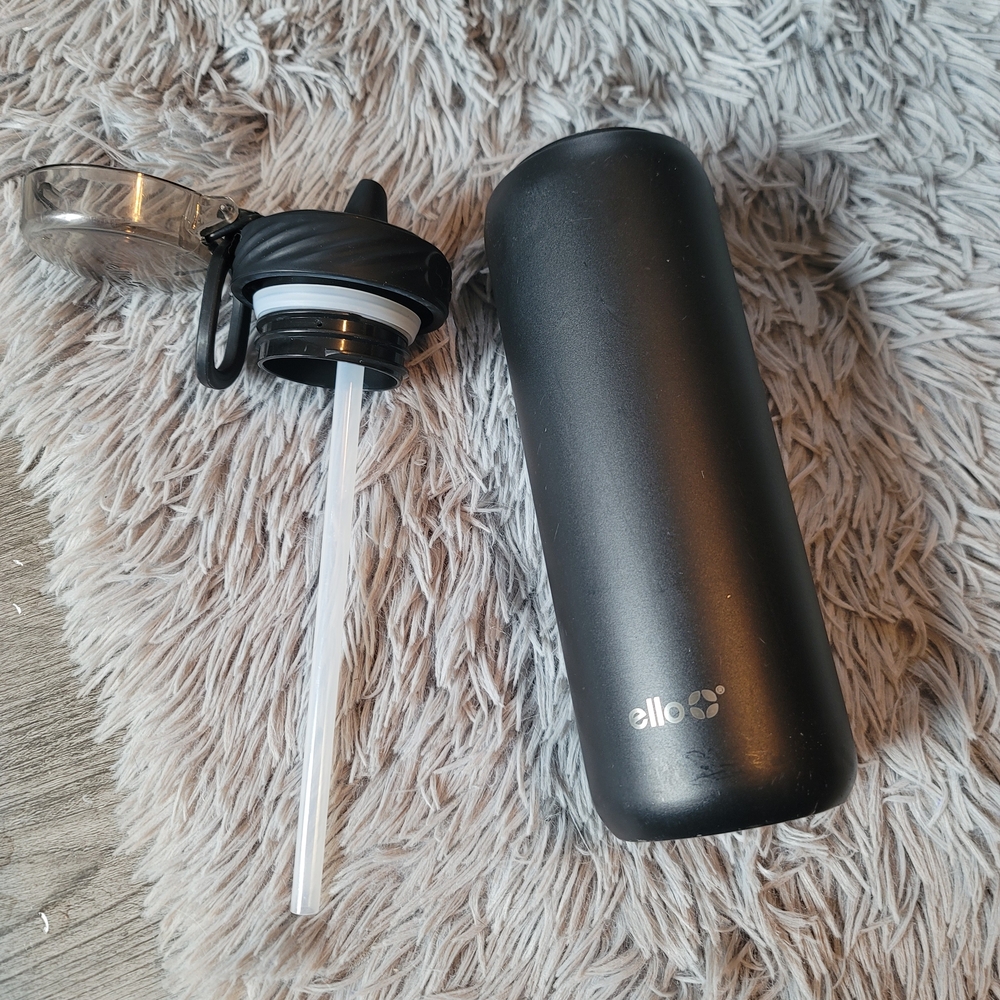 Ello Black Water Bottle with Straw - 22oz